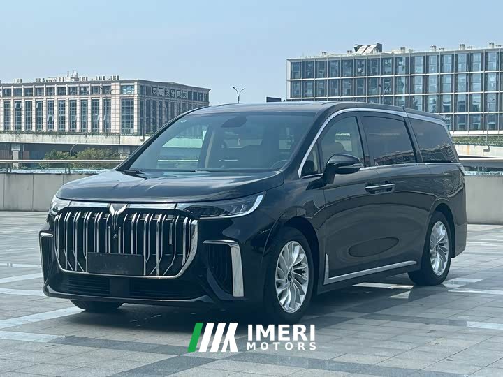 Voyah Lantu Dreamchaser PHEV Extended Range Excellence Edition