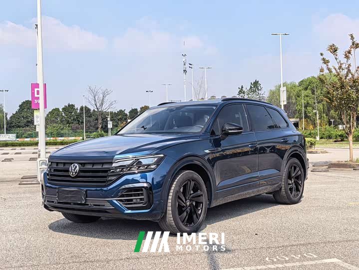 Volkswagen Touareg 2022 3.0TSI Rui Xiang Edition Obsidian Black Sport Package - ავტომობილი ჩინეთიდან