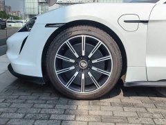 Porsche Taycan - ფოტო 13