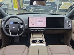 Li Auto L6 2025 Pro Smart Refresh Edition - ფოტო 8