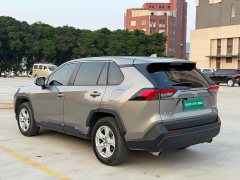 Toyota RAV4 2022 2.0L CVT FWD Urban Edition - ფოტო 8
