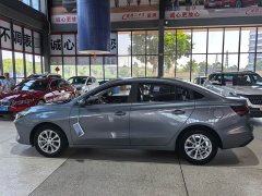 SAIC MG i5 2023 1.5L CVT Luxury - ფოტო 2