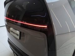 Li Auto Li Xiang MEGA Ultra - ფოტო 19