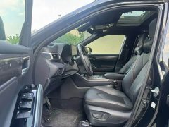 Toyota Crown Venza 2.5L HEV AWD Premium - ფოტო 2