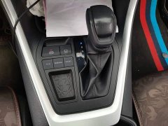 Toyota RAV4 2.0L CVT FWD Fashion Edition - ფოტო 10
