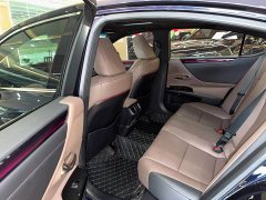 Lexus ES 200 Excellence Edition - ფოტო 11