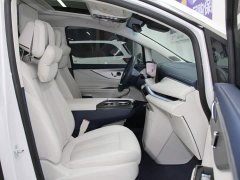 Buick GL8 New Energy Luxe Premium 7-Seater - ფოტო 10