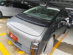 Li Auto Li Xiang MEGA Ultra - ფოტო 1