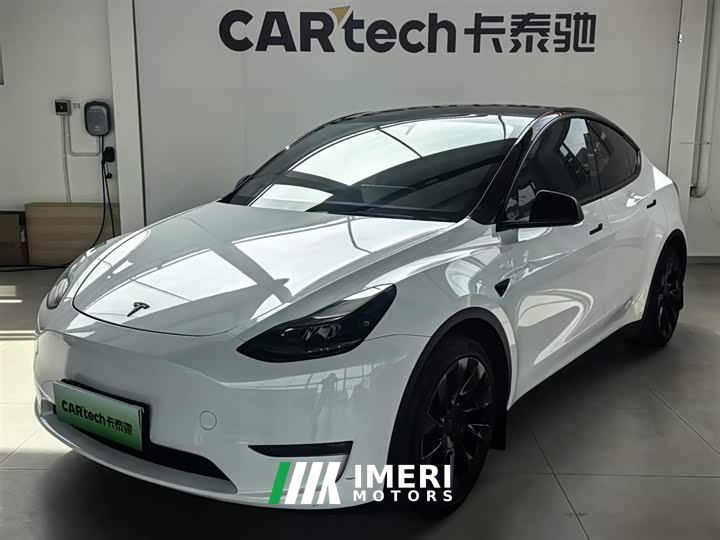 Tesla Model Y Standard Range RWD