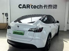 Tesla Model Y Standard Range RWD - ფოტო 4