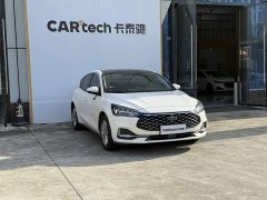 Ford Focus Sedan EcoBoost 180 Automatic Trend - ფოტო 3