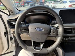 Ford Focus Sedan EcoBoost 180 Automatic Trend - ფოტო 7