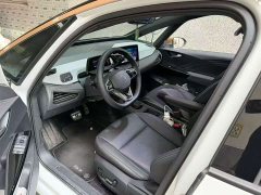 Volkswagen ID.3 Outstanding Edition - ფოტო 3