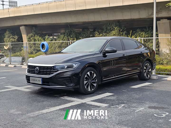 Volkswagen Passat 330TSI Elite