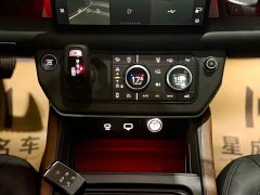 Land Rover Defender 110 3.0T P400 Dark Edition - ფოტო 11