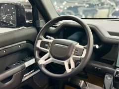 Land Rover Defender 110 3.0T P400 Dark Edition - ფოტო 3