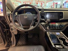 Honda Odyssey 2.0L Sharp Premium Edition - ფოტო 16