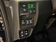Honda Odyssey 2.0L Sharp Premium Edition - ფოტო 17