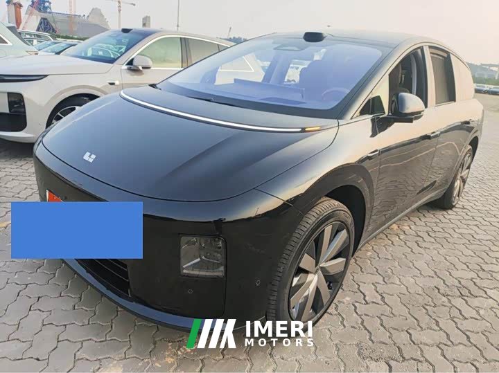 Li Auto i8 Standard Edition - ავტომობილი ჩინეთიდან