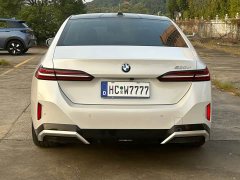 BMW 5 Series 530Li Luxury M Sport Package - ფოტო 13