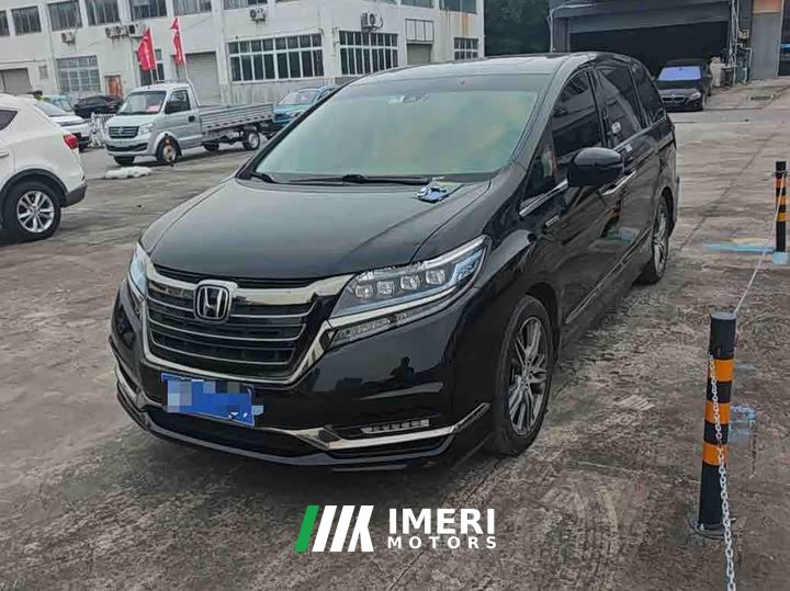Honda Elysion 2.0L Hybrid Luxury