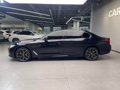 BMW 5 Series 530Li Luxury M Sport Package - ფოტო 9