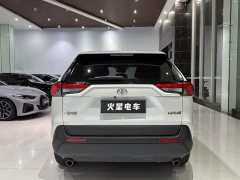 Toyota RAV4 2.0L CVT FWD Urban Edition - ფოტო 11