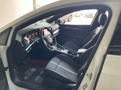 Volkswagen Golf 2024 280TSI DSG R-Line 50th Anniversary Edition - ფოტო 13