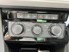 Volkswagen Jetta VS7 280TSI Automatic Comfort Edition - ფოტო 17