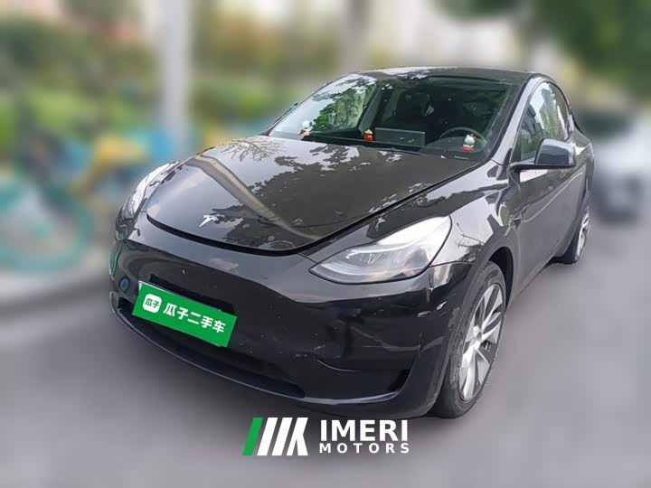 Tesla Model Y Facelift Rear-Wheel Drive