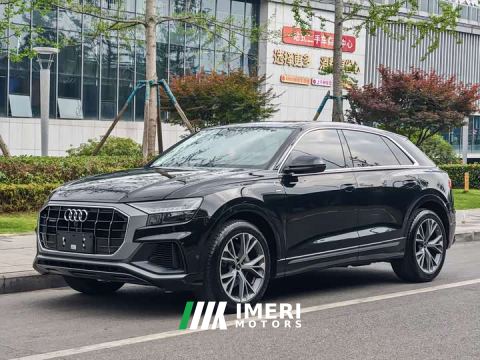 2021 Audi Q8 55 TFSI Luxury Sport