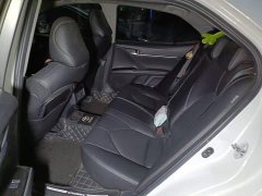 Toyota Camry 2.5G Luxury - ფოტო 13