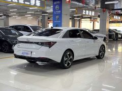 Hyundai Elantra 2022 1.5L CVT Luxury - ფოტო 10