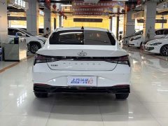 Hyundai Elantra 2022 1.5L CVT Luxury - ფოტო 9