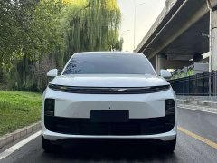 Li Auto L6 2024 Pro - ფოტო 2