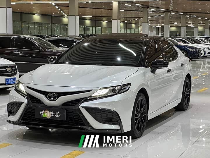 Toyota Camry 2.5S Knight Edition - ავტომობილი ჩინეთიდან