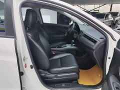 Honda Vezel 2020 220 TURBO CVT Elite - ფოტო 8