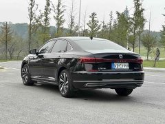 Volkswagen Passat 2021 380TSI Luxury Edition - ფოტო 12