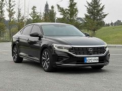 Volkswagen Passat 2021 380TSI Luxury Edition - ფოტო 3