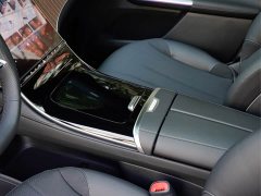 Mercedes-Benz EQE SUV 350 4MATIC Luxury - ფოტო 13