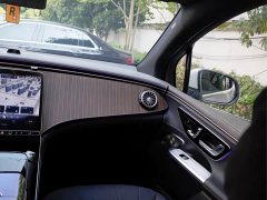 Mercedes-Benz EQE SUV 350 4MATIC Luxury - ფოტო 18
