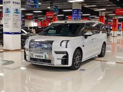 Zeekr 009 Six-Seat Executive AWD 140kWh - ფოტო 1