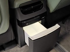 Zeekr 009 Six-Seat Executive AWD 140kWh - ფოტო 16