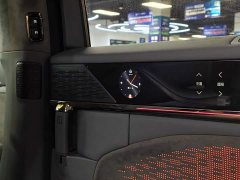Zeekr 009 Six-Seat Executive AWD 140kWh - ფოტო 18