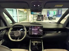 Zeekr 009 Six-Seat Executive AWD 140kWh - ფოტო 9