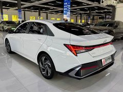 Hyundai Elantra 1.5L CVT Luxury - ფოტო 10