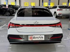 Hyundai Elantra 1.5L CVT Luxury - ფოტო 11