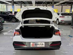 Hyundai Elantra 1.5L CVT Luxury - ფოტო 13