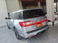 Lincoln Navigator 2020 3.5T Long Wheelbase Presidential Edition - ფოტო 4