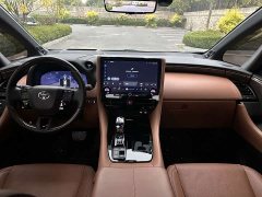Toyota Alphard Base - ფოტო 9